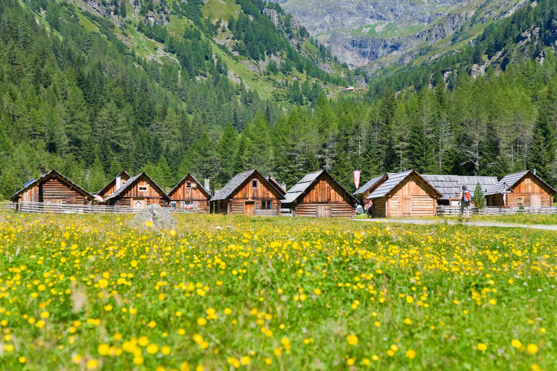 Das Huettendorf im Göriachtal im Salzburger Lungau